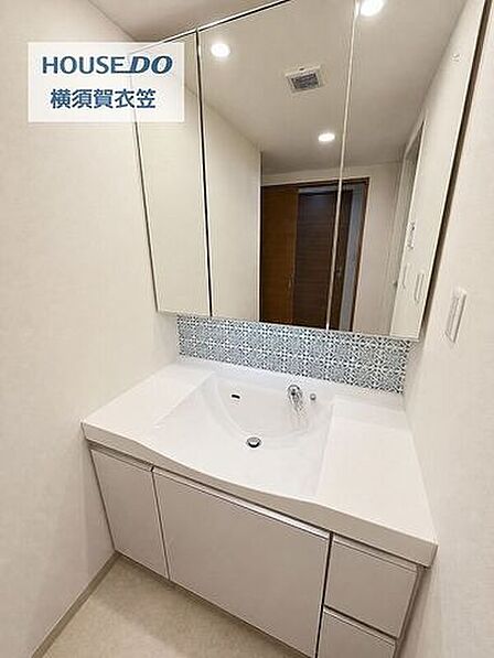 ※こちらの画像はAIにて家具を消しております。現況と異なる箇所がございますので、あらかじめご承知おきください。