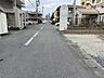 外観：前面道路含む現地写真