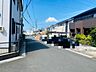 外観：前面道路含む現地写真