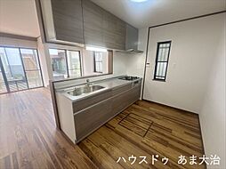 あま市下萱津平島:キッチン