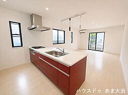 あま市新居屋辻畑:キッチン