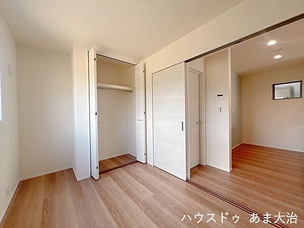 洋室を拡大表示