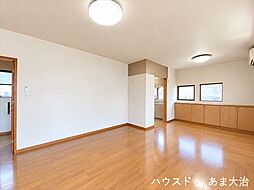 あま市七宝町鯰橋7丁目:リビング
