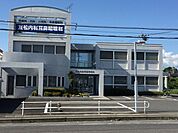 友松内科耳鼻咽喉科【友松内科耳鼻咽喉科は地域に根ざしたクリニックで、内科と耳鼻咽喉科を併設し幅広い症状に対応。身近に相談できる安心感があり、日々の健康管理を支えてくれます。】 1250m