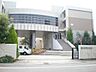 周辺：小牧中学校【小牧市の公立中学校で生徒数が多く活気ある学校。周辺にはラ・ムーやドン・キホーテなどの商業施設があり日常の買い物にも便利な立地です。地域に根ざした学校として安定した教育環境が整っています…