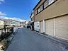 外観：前面道路含む現地写真