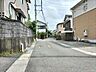 外観：西側道路 北から南方向