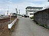 外観：北側道路 西から東方向