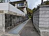 外観：前面道路含む現地写真