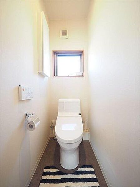 トイレを拡大表示
