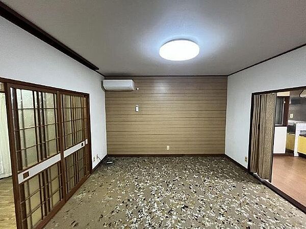 洋室を拡大表示