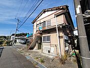 西から