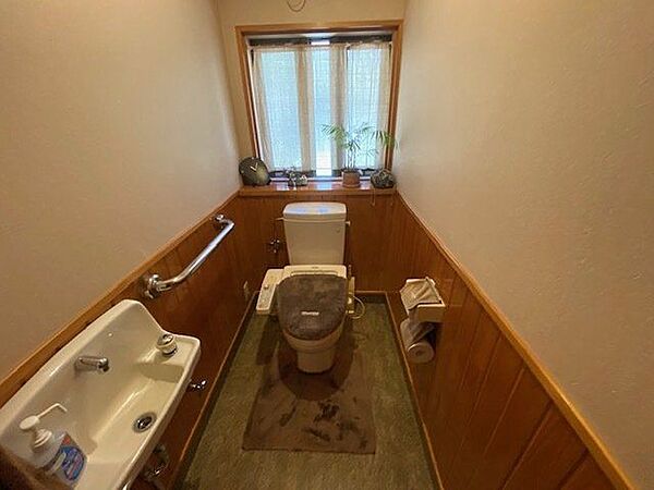 トイレを拡大表示