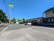 ファミリーマート 高知蒔絵台店 1100m