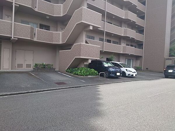 駐車場を拡大表示