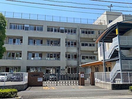 高知市立はりまや橋小学校 1200m