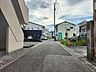 外観：南側道路 西から東方向