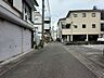 外観：南側道路 東から西方向