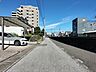外観：南側道路 西から東方向