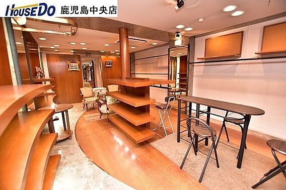 1階　店舗スペ...