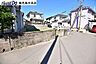 外観：【外観】東南角地で日当り良好です♪団地内の一画で交通量も少なく静かな住環境です♪