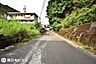 外観：【前面道路】南向きの前面道路です！