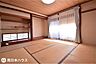 和室：【和室】1階8帖の和室です！床の間のある和室です♪