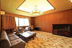 常盤2丁目　中古戸建 8DKの室内