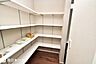 収納：【パントリー】可動棚付きのパントリーです！食品のストックなどにも便利です♪