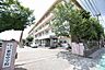 周辺：【鹿児島市立紫原中学校】は、紫原6丁目に位置する1967年創立の中学校です。令和4年度の生徒数は735人で、28クラスあります。校訓は「自主・愛知・健康・協和」です。 1030m
