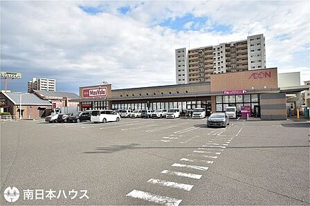 【マックスバリュ東郡元店】鹿児島市東郡元町にあるスーパーです。24時間営業 790m