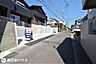 その他：【前面道路】東南向きの前面道路幅は約5ｍです！交通量の少ない静かな住環境です♪