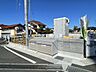 その他：ごみ置き場です。物件の西側道路に面したところにあります。ごみ箱が近いと、ごみ出しもしやすくて便利ですね！