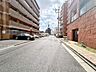 外観：前面道路含む現地写真