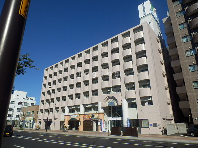 6 / 12