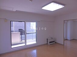 ノーステリア 301 3階2LDKのリビング/ダイニング