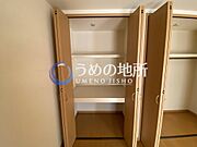洋室収納2