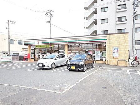 セブンイレブン 大和下鶴間2丁目店 徒歩5分。 380m