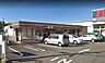 周辺：セブンイレブン横浜左近山団地店 徒歩9分。 700m
