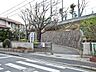 周辺：横浜市立下瀬谷中学校 徒歩20分。 1550m