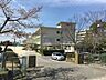 周辺：瀬戸市立長根小学校児童の自主性や豊かな心を育み、知・徳・体の調和がとれた健やかな成長を目指す市立小学校です。あたたかい地域社会との連携を大切にしながら、安心・安全な教育環境で未来を担う子どもたちを…