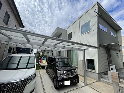 外観：敷地面積約70坪を超える築浅物件です！