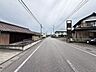 外観：前面道路含む現地写真