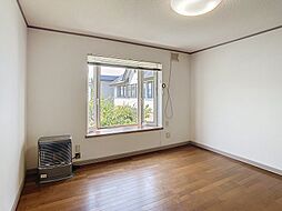 グローリアス川沿 2-3 2階1Kのリビング/ダイニング