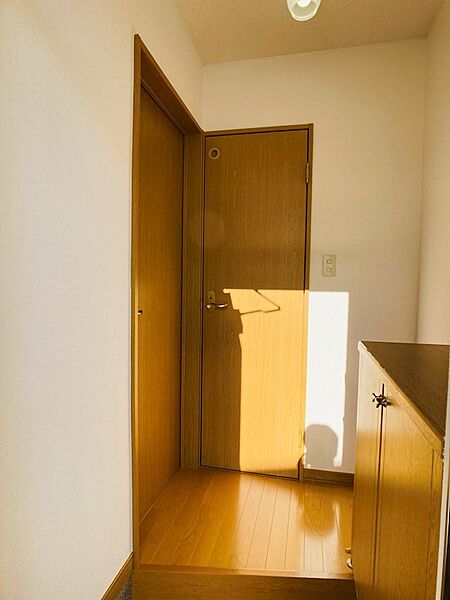 detached 北海道北見市中央三輪４丁目494番地38

地図を見る