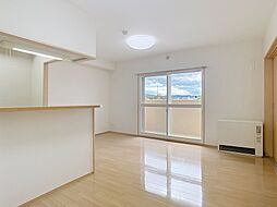 グランソレイユ屯田 203 2階2LDKのリビング/ダイニング