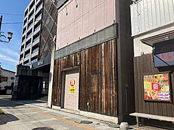 山下町1丁目22番地店舗