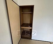 十分な収納力を確保したクローゼットです。