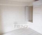ちょっとした収納有り