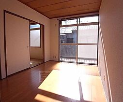 JR奈良線 宇治駅 徒歩7分の賃貸アパート 2階2Kのリビング/ダイニング